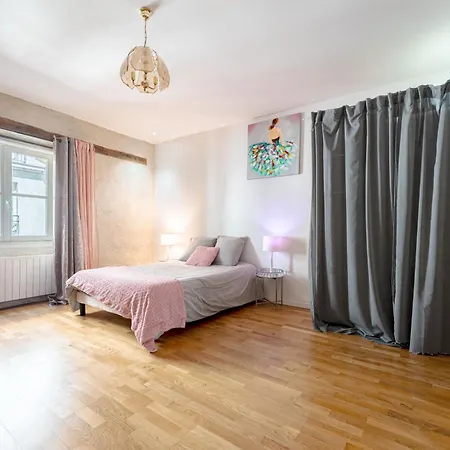 아파트 Charmant T3 Au Coeur De 낭트